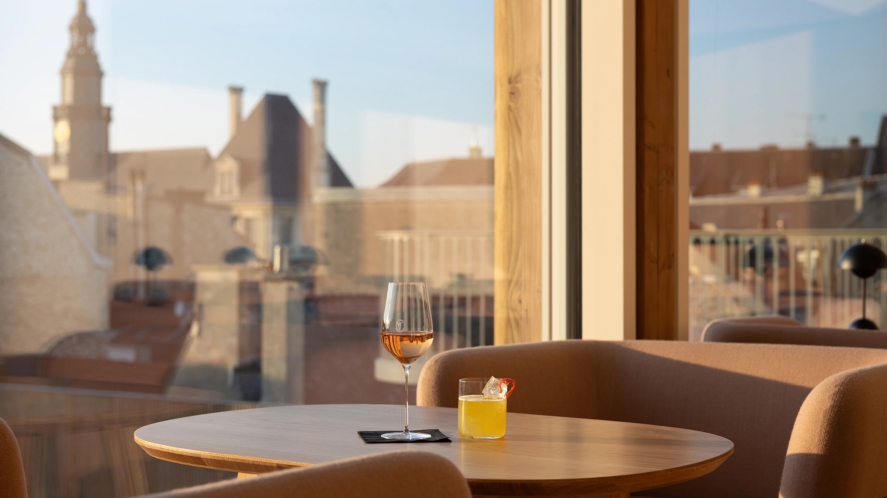 Champagne Thiénot – bar rooftop Reims
