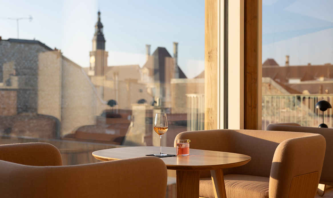 Champagne Thiénot – bar rooftop